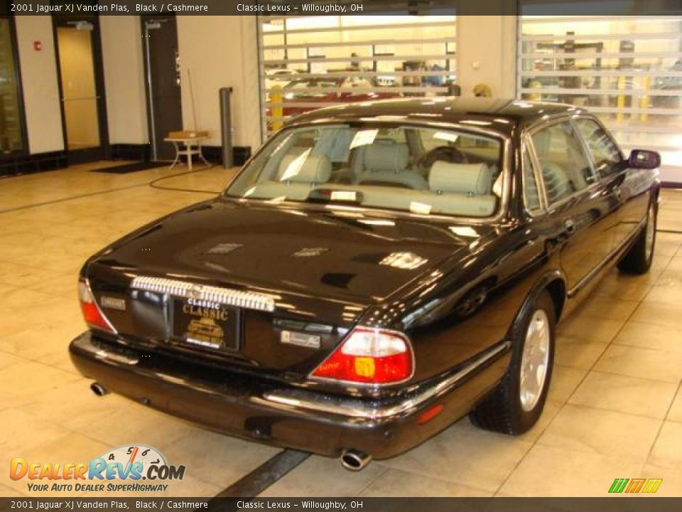 2001 Jaguar XJ Vanden Plas Black / Cashmere Photo #5