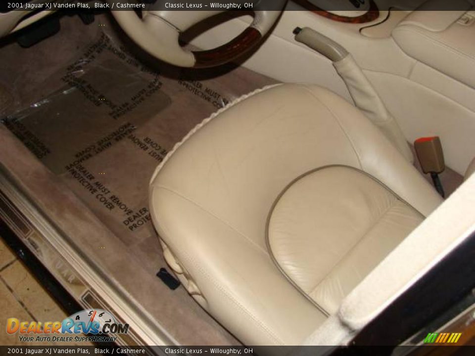 2001 Jaguar XJ Vanden Plas Black / Cashmere Photo #11