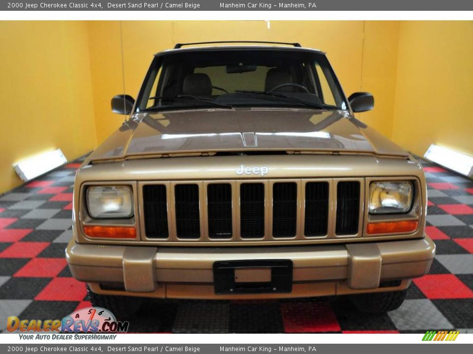 2000 Jeep Cherokee Classic 4x4 Desert Sand Pearl / Camel Beige Photo #2