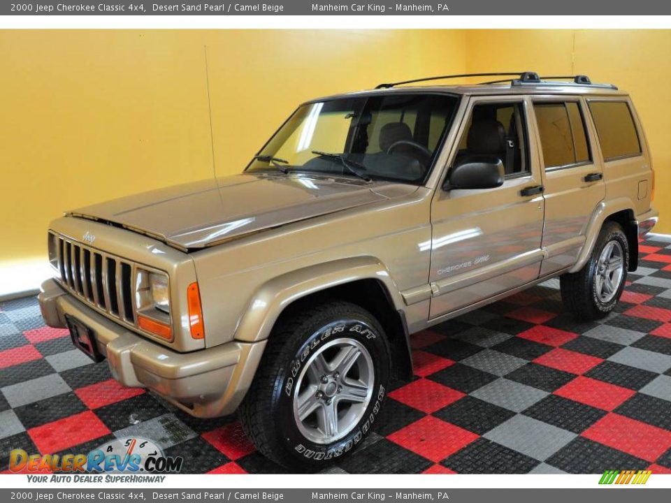 2000 Jeep Cherokee Classic 4x4 Desert Sand Pearl / Camel Beige Photo #3