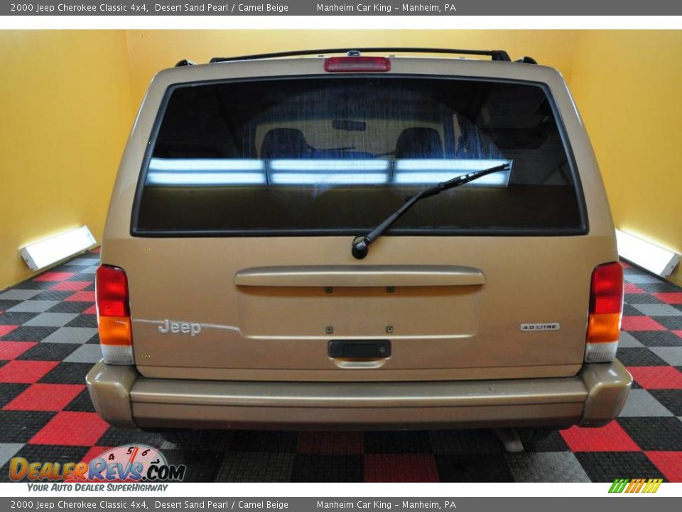 2000 Jeep Cherokee Classic 4x4 Desert Sand Pearl / Camel Beige Photo #5