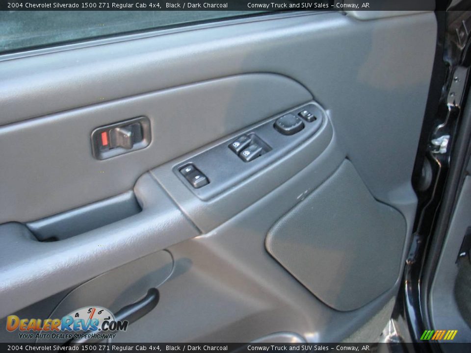 2004 Chevrolet Silverado 1500 Z71 Regular Cab 4x4 Black / Dark Charcoal Photo #11