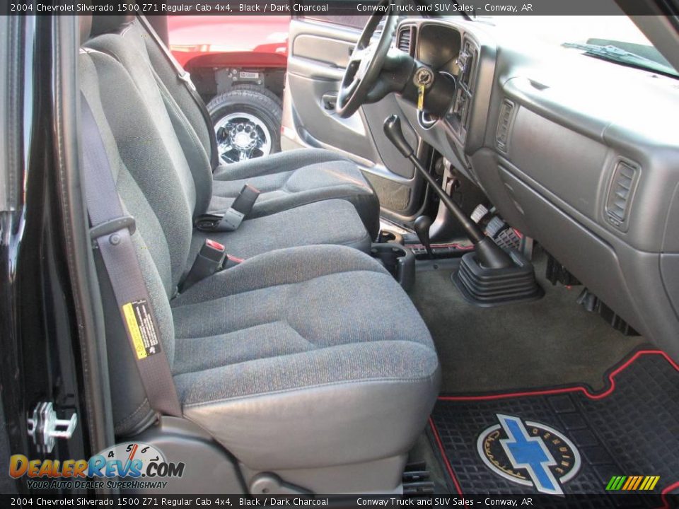 2004 Chevrolet Silverado 1500 Z71 Regular Cab 4x4 Black / Dark Charcoal Photo #13