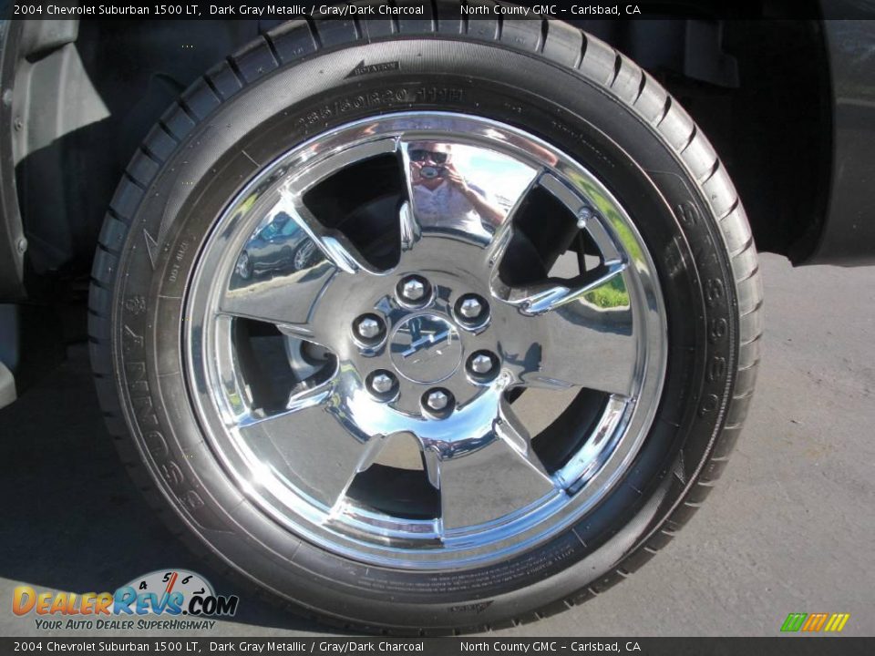 2004 Chevrolet Suburban 1500 LT Dark Gray Metallic / Gray/Dark Charcoal Photo #4