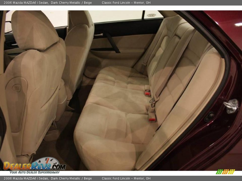2006 Mazda MAZDA6 i Sedan Dark Cherry Metallic / Beige Photo #16