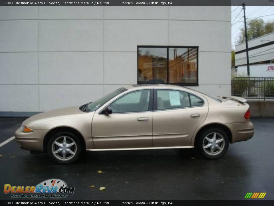 2003 Oldsmobile Alero GL Sedan Sandstone Metallic / Neutral Photo #1