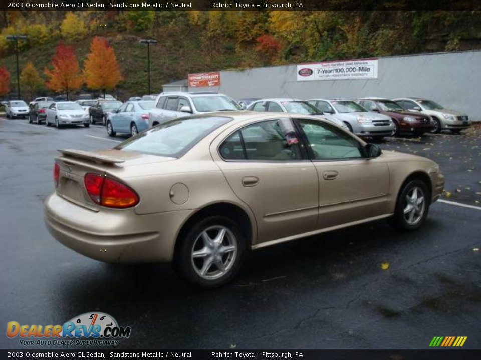 2003 Oldsmobile Alero GL Sedan Sandstone Metallic / Neutral Photo #5