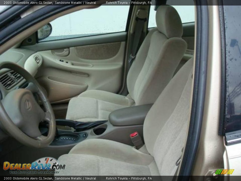 2003 Oldsmobile Alero GL Sedan Sandstone Metallic / Neutral Photo #10