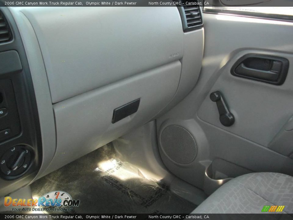 2006 GMC Canyon Work Truck Regular Cab Olympic White / Dark Pewter Photo #17