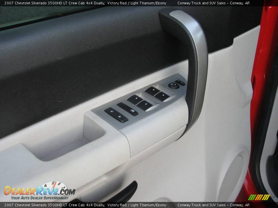 2007 Chevrolet Silverado 3500HD LT Crew Cab 4x4 Dually Victory Red / Light Titanium/Ebony Photo #18