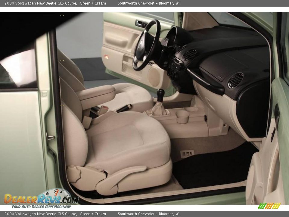 2000 Volkswagen New Beetle GLS Coupe Green / Cream Photo #4