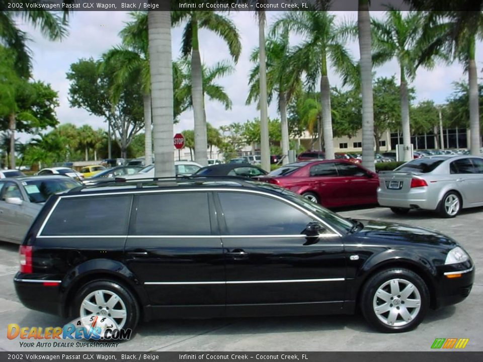 2002 Volkswagen Passat GLX Wagon Black / Beige Photo #2