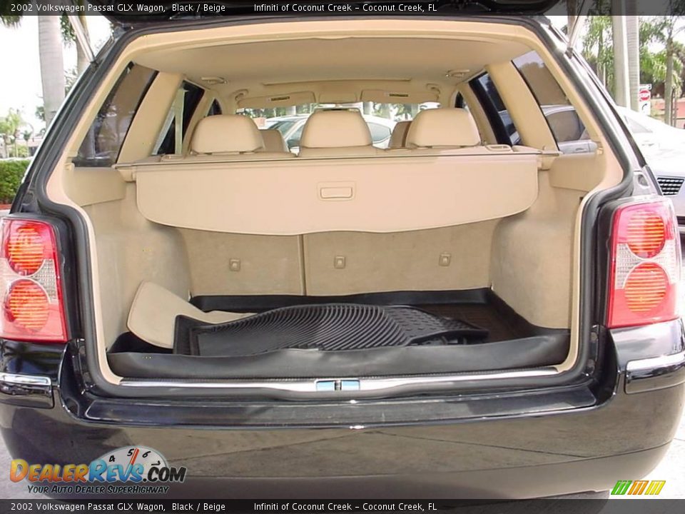 2002 Volkswagen Passat GLX Wagon Black / Beige Photo #5