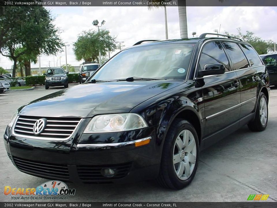 2002 Volkswagen Passat GLX Wagon Black / Beige Photo #8