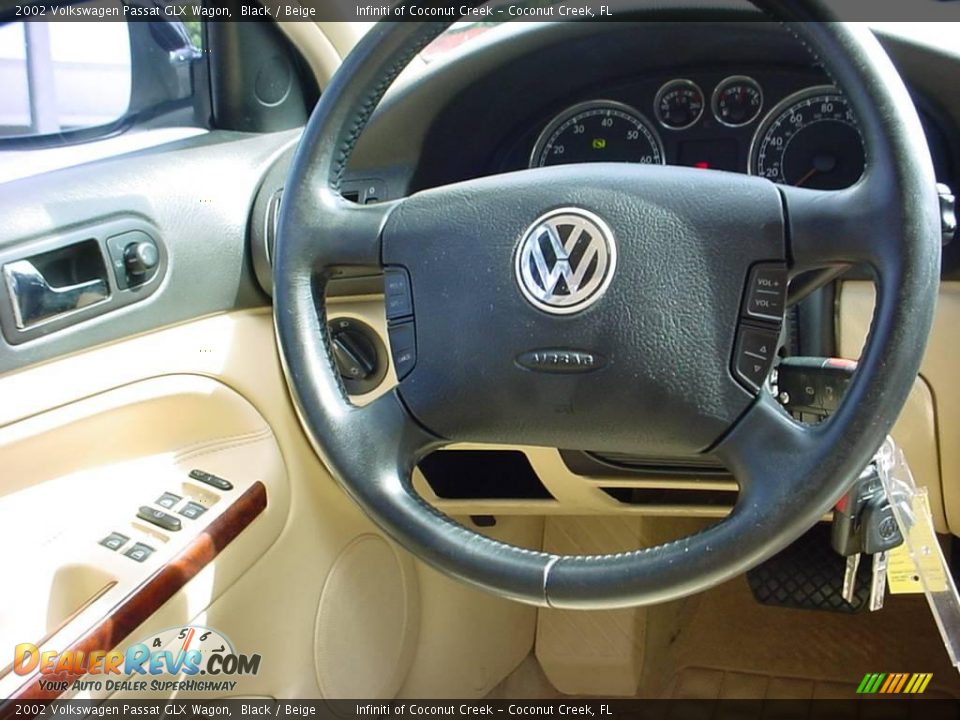 2002 Volkswagen Passat GLX Wagon Black / Beige Photo #17