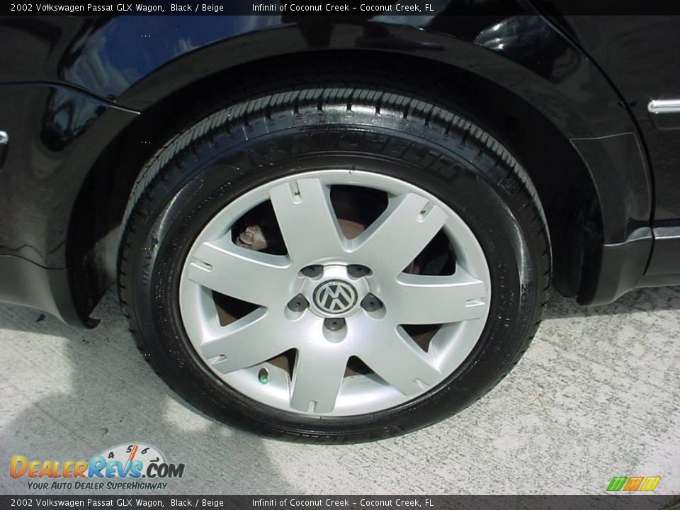 2002 Volkswagen Passat GLX Wagon Black / Beige Photo #23