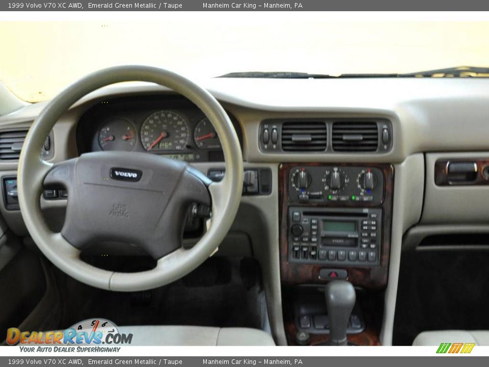 1999 Volvo V70 XC AWD Emerald Green Metallic / Taupe Photo #7