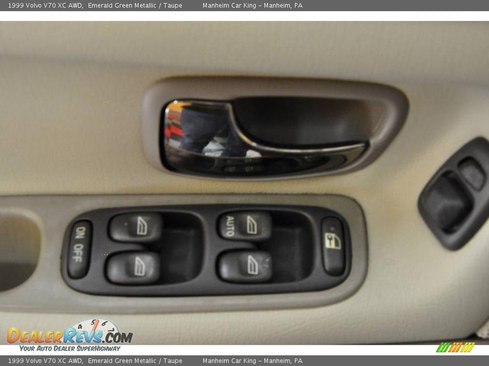 1999 Volvo V70 XC AWD Emerald Green Metallic / Taupe Photo #13