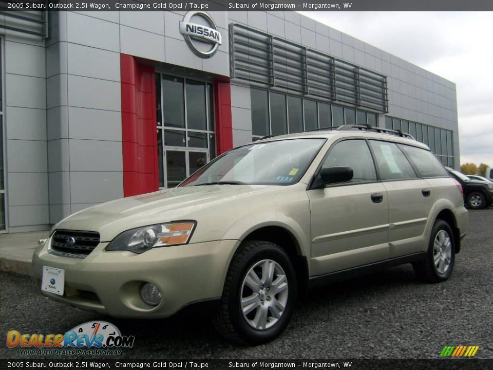 2005 Subaru Outback 2.5i Wagon Champagne Gold Opal / Taupe Photo #1