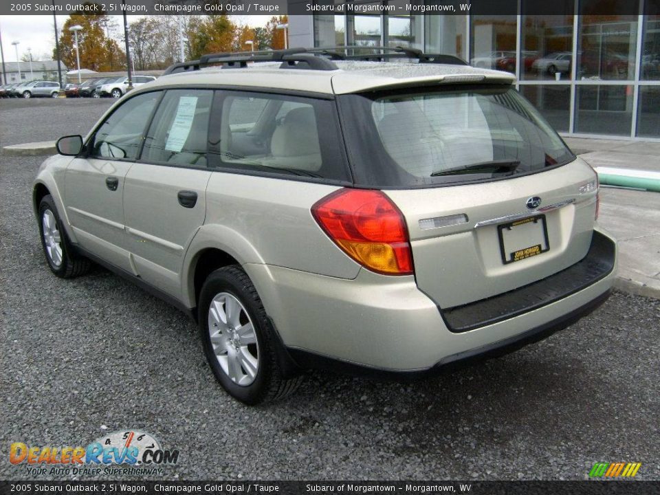 2005 Subaru Outback 2.5i Wagon Champagne Gold Opal / Taupe Photo #3