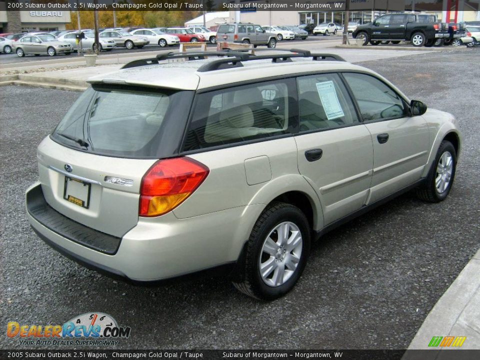 2005 Subaru Outback 2.5i Wagon Champagne Gold Opal / Taupe Photo #5