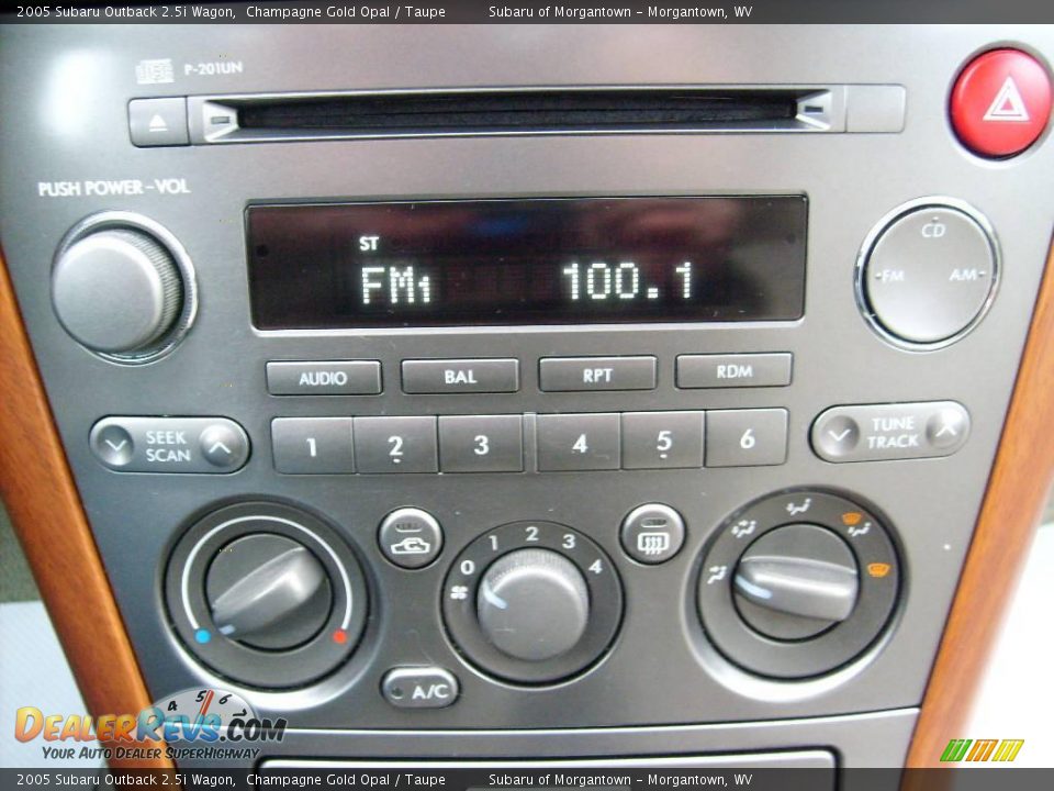 2005 Subaru Outback 2.5i Wagon Champagne Gold Opal / Taupe Photo #19