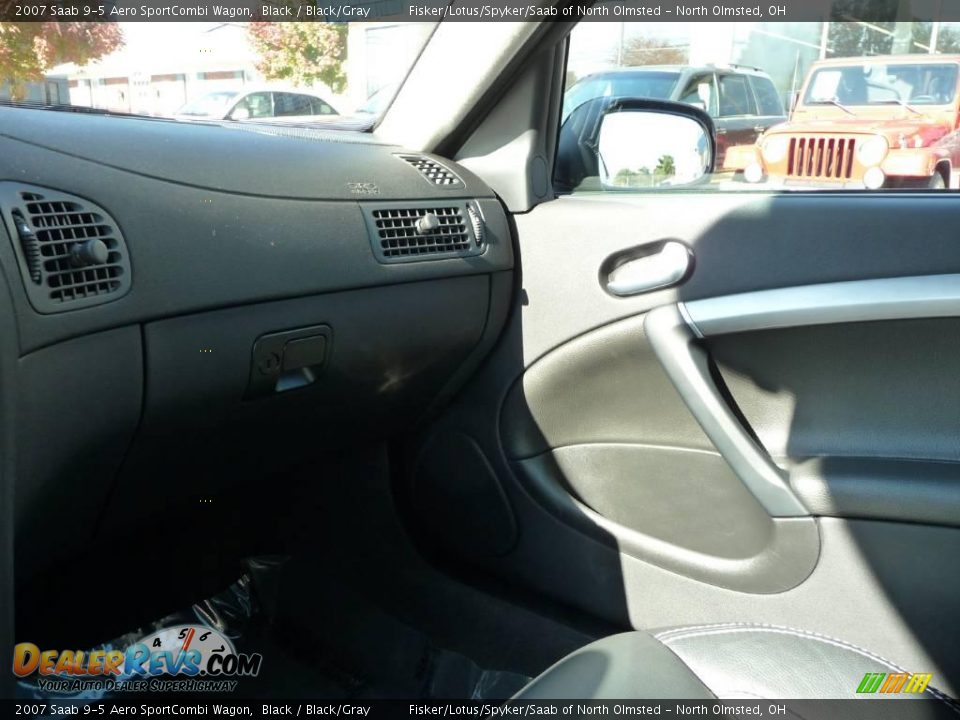 2007 Saab 9-5 Aero SportCombi Wagon Black / Black/Gray Photo #18