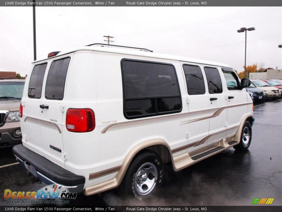 1998 Dodge Ram Van 1500 Passenger Conversion White / Tan Photo #3