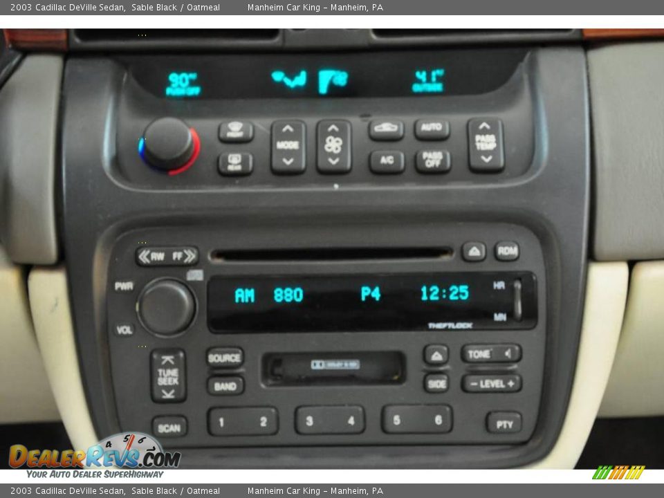 2003 Cadillac DeVille Sedan Sable Black / Oatmeal Photo #8