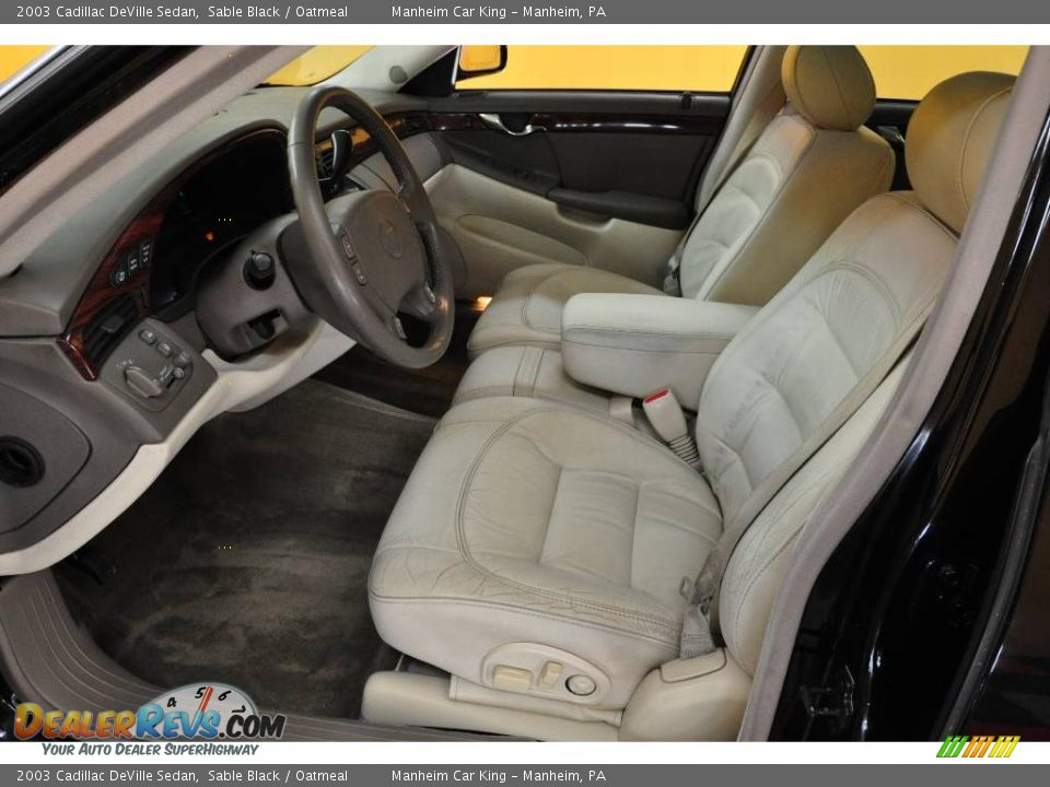 2003 Cadillac DeVille Sedan Sable Black / Oatmeal Photo #11