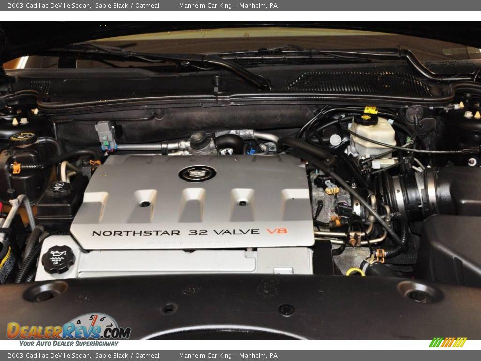 2003 Cadillac DeVille Sedan Sable Black / Oatmeal Photo #19
