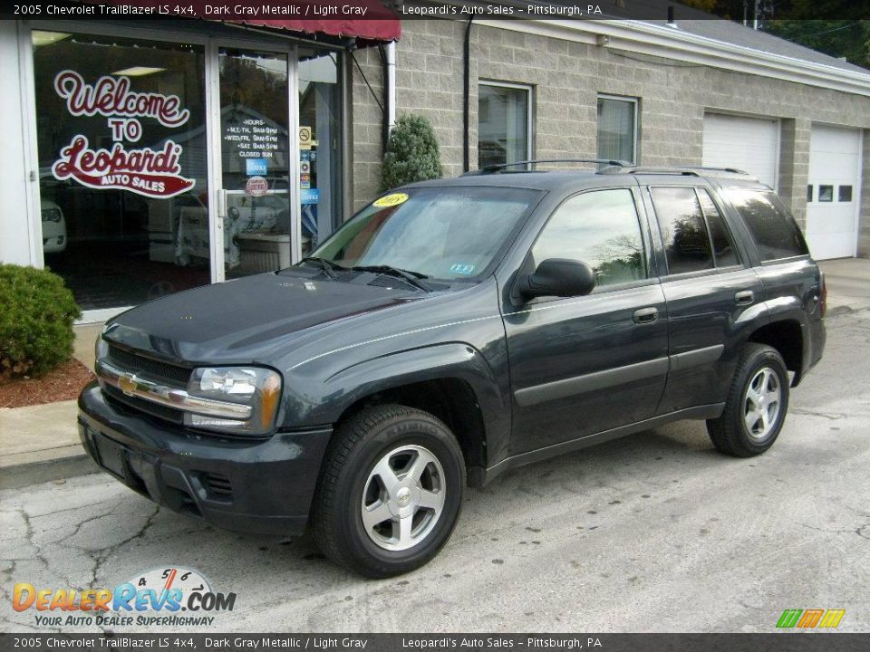 2005 Chevrolet TrailBlazer LS 4x4 Dark Gray Metallic / Light Gray Photo #1