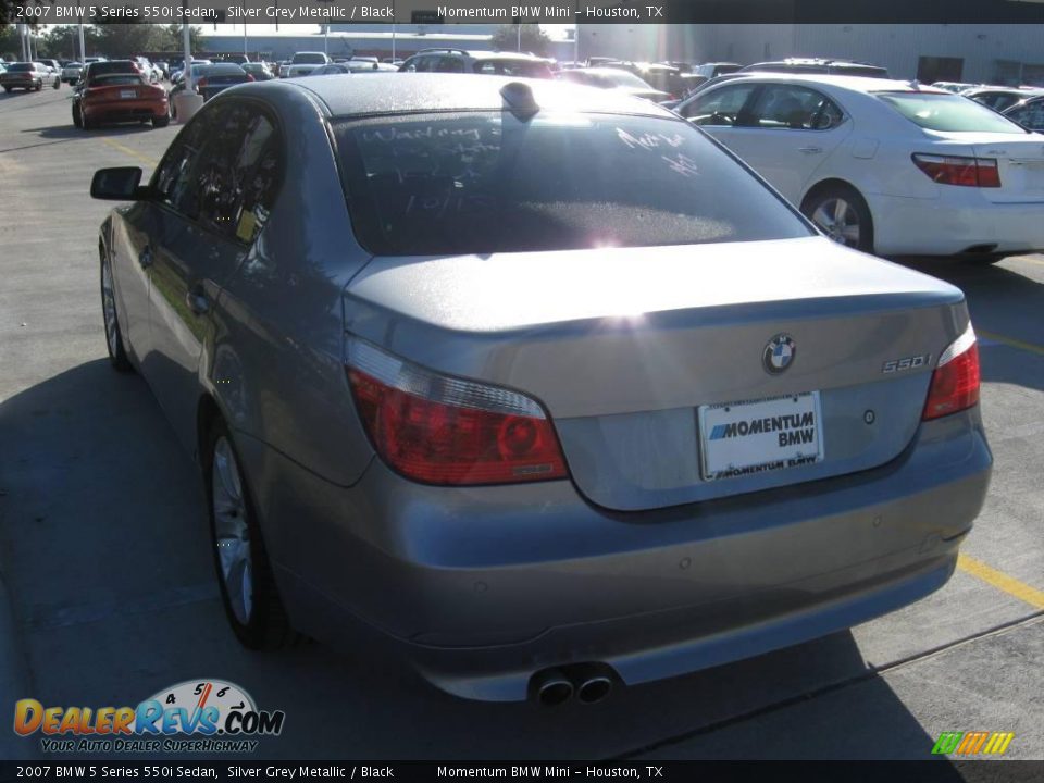 2007 BMW 5 Series 550i Sedan Silver Grey Metallic / Black Photo #2
