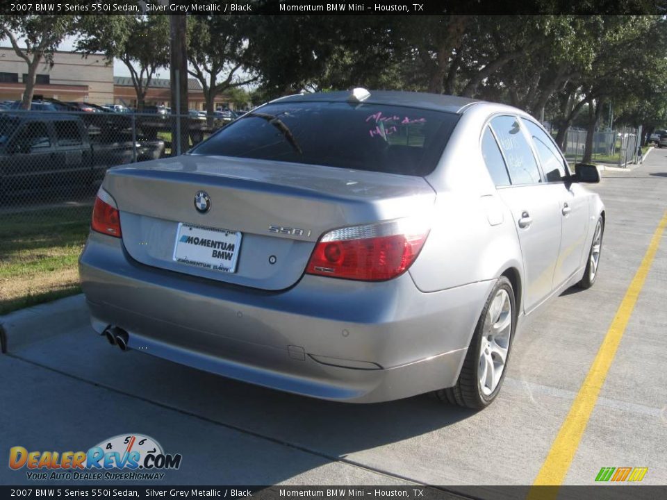 2007 BMW 5 Series 550i Sedan Silver Grey Metallic / Black Photo #3