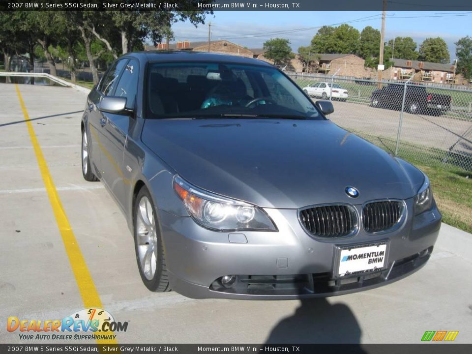 2007 BMW 5 Series 550i Sedan Silver Grey Metallic / Black Photo #4