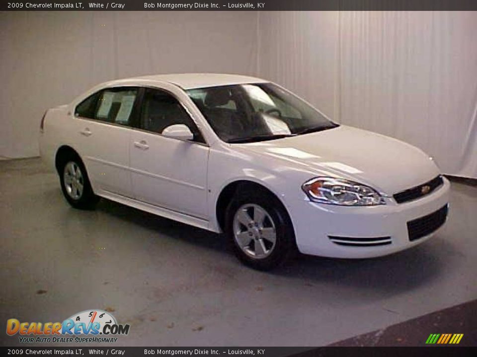 2009 Chevrolet Impala LT White / Gray Photo #1