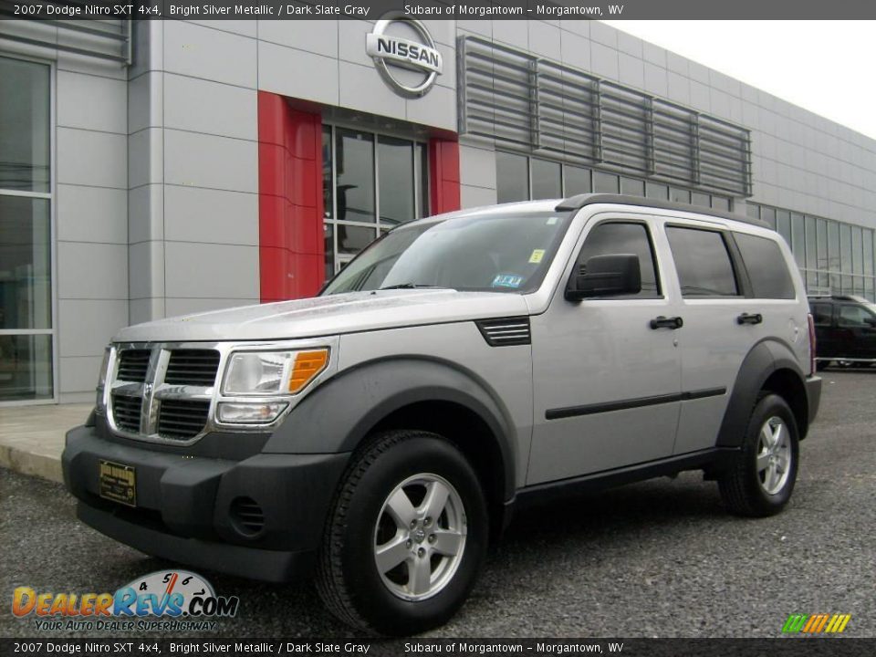 2007 Dodge Nitro SXT 4x4 Bright Silver Metallic / Dark Slate Gray Photo #1