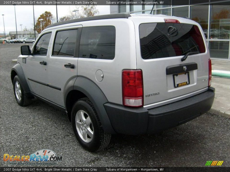 2007 Dodge Nitro SXT 4x4 Bright Silver Metallic / Dark Slate Gray Photo #3