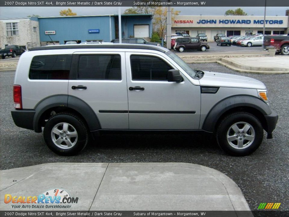 2007 Dodge Nitro SXT 4x4 Bright Silver Metallic / Dark Slate Gray Photo #6