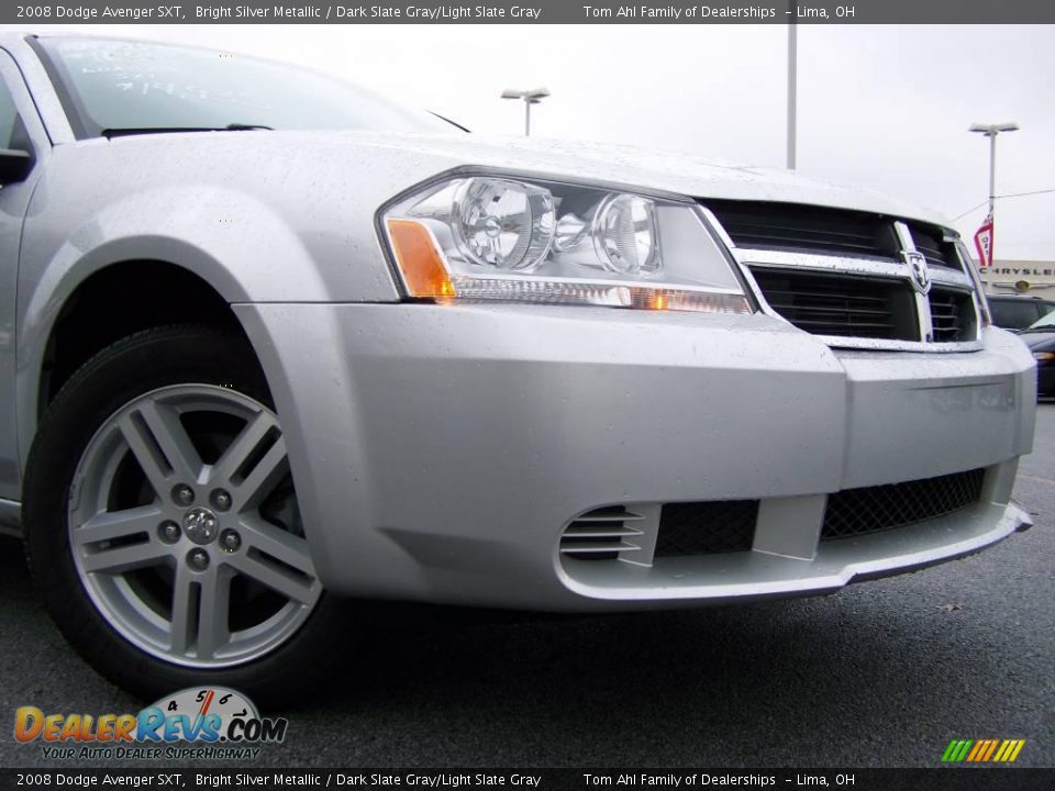 2008 Dodge Avenger SXT Bright Silver Metallic / Dark Slate Gray/Light Slate Gray Photo #2
