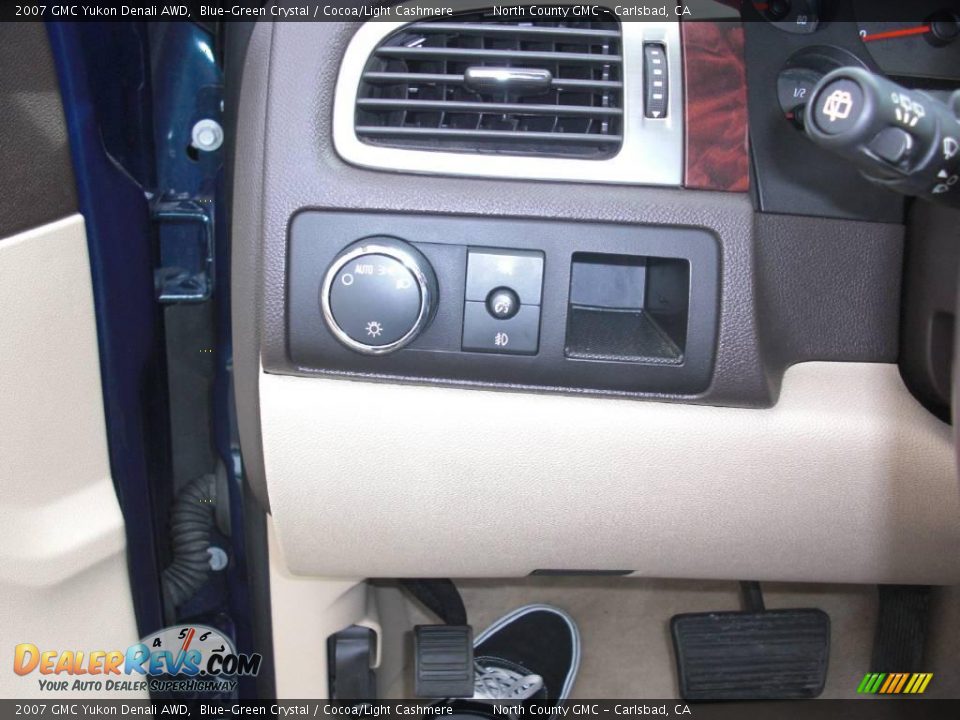 2007 GMC Yukon Denali AWD Blue-Green Crystal / Cocoa/Light Cashmere Photo #23