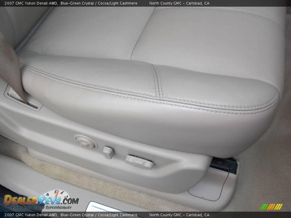 2007 GMC Yukon Denali AWD Blue-Green Crystal / Cocoa/Light Cashmere Photo #36