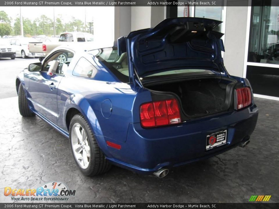 2006 Ford Mustang GT Premium Coupe Vista Blue Metallic / Light Parchment Photo #10