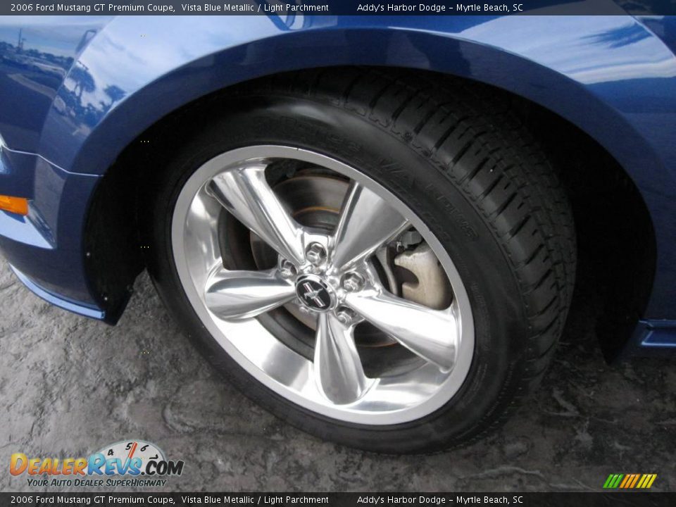 2006 Ford Mustang GT Premium Coupe Vista Blue Metallic / Light Parchment Photo #12