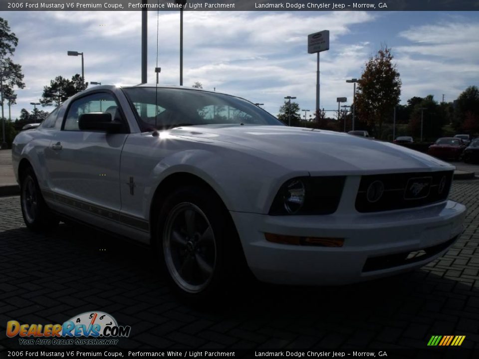 2006 Ford Mustang V6 Premium Coupe Performance White / Light Parchment Photo #7