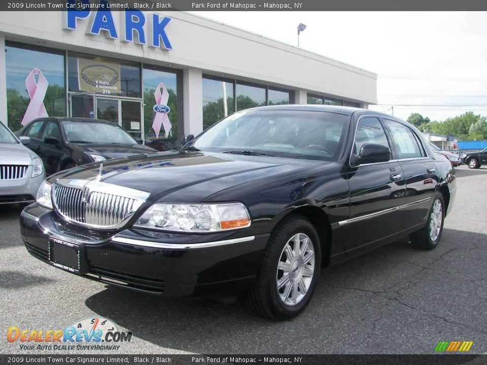 2009 Lincoln Town Car Signature Limited Black / Black Photo #1