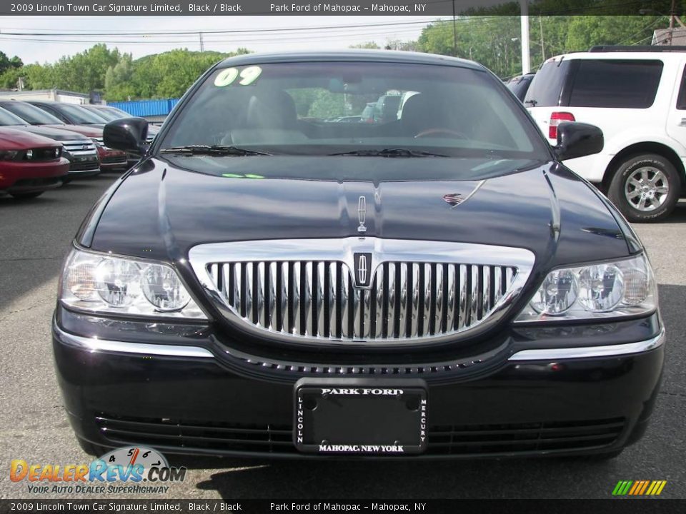 2009 Lincoln Town Car Signature Limited Black / Black Photo #15