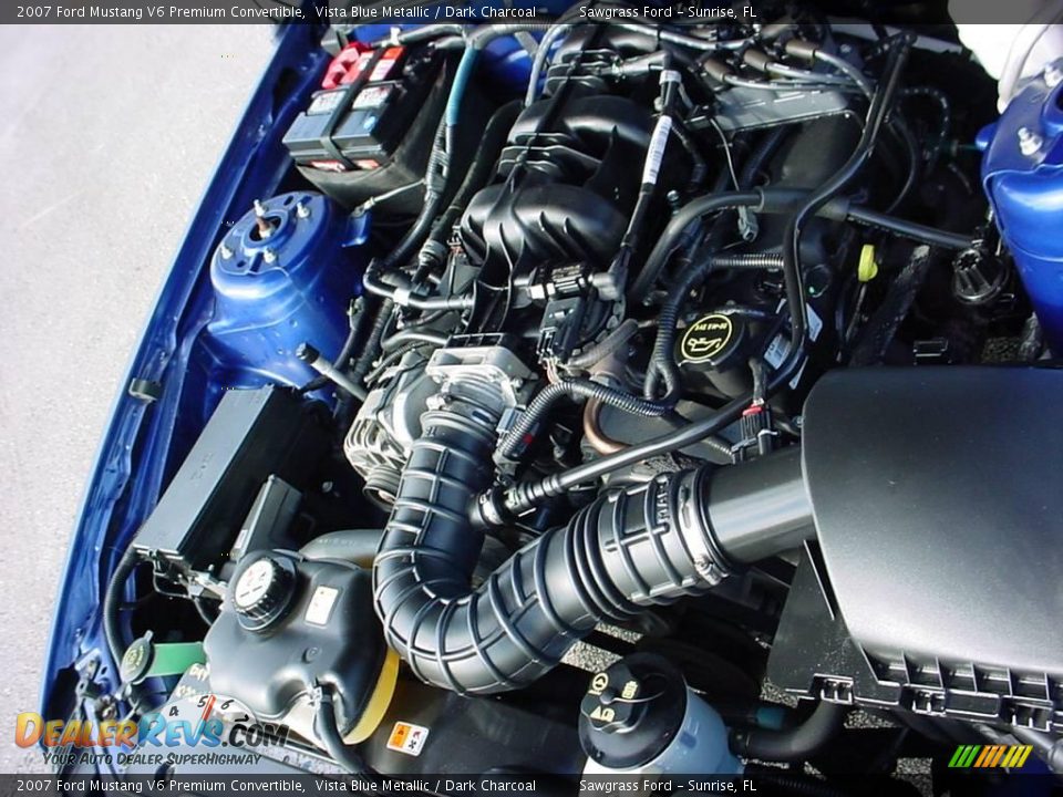 2007 Ford Mustang V6 Premium Convertible Vista Blue Metallic / Dark Charcoal Photo #16
