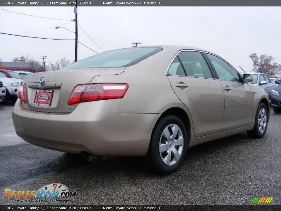 2007 Toyota Camry LE Desert Sand Mica / Bisque Photo #3