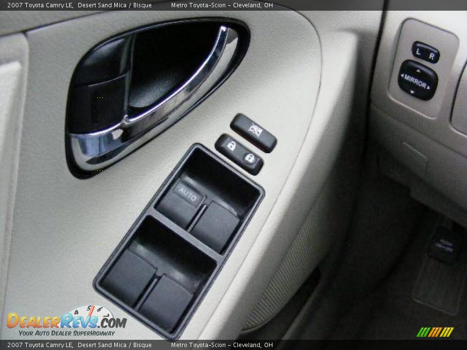 2007 Toyota Camry LE Desert Sand Mica / Bisque Photo #21